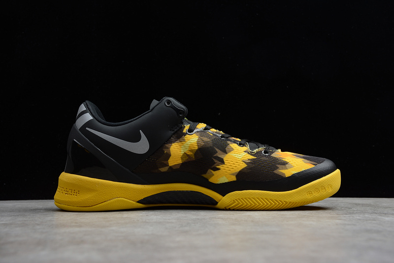 KOBE 8 SYSTEM GC BLACK/ELECTRIC YELLOW 555286-077